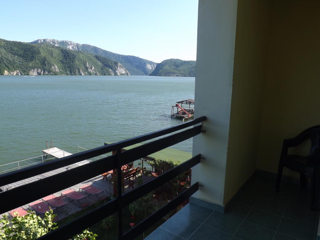 Casa Ana Serena Ieşelniţa Стая снимка